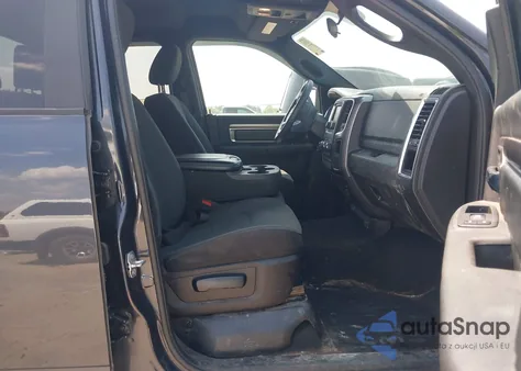 2021 Ram 1500 Classic Warlock 4X4 6'4 Box z USA, uszkodzony, nr VIN 1C6RR7GT1MS510154